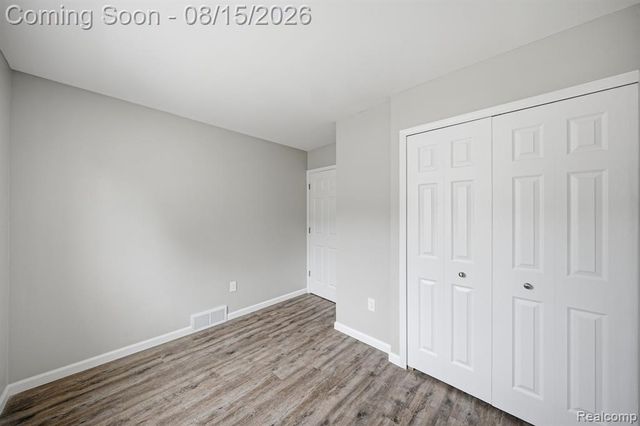 20147 Lakeworth Street, Roseville, MI 48066