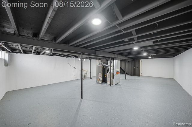 20147 Lakeworth Street, Roseville, MI 48066