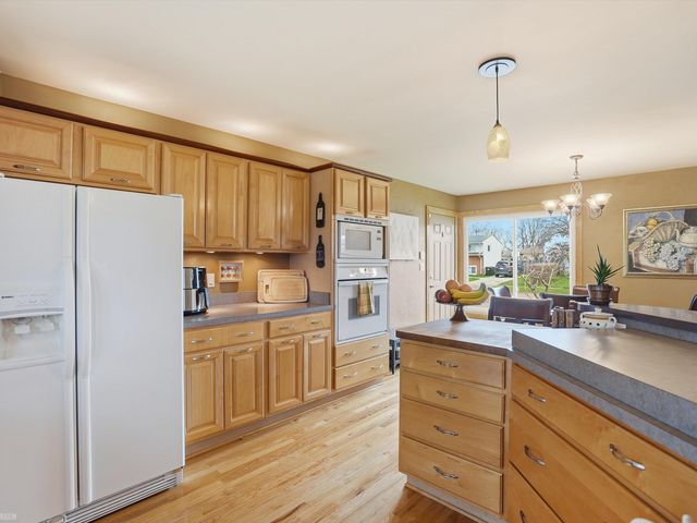 43461 Gainsley Drive, Sterling Heights, MI 48313