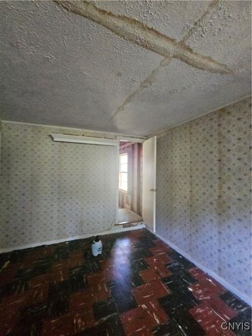 640 Maple Avenue, Volney, NY 13069