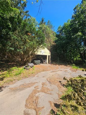 640 Maple Avenue, Volney, NY 13069