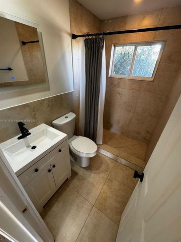 2125 NE 14th Ave 1, Wilton Manors, FL 33305
