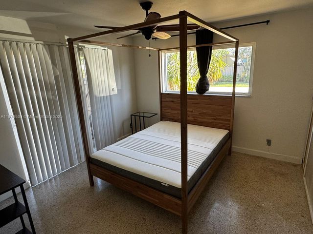 2125 NE 14th Ave 1, Wilton Manors, FL 33305
