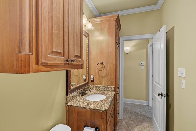 1208 Pontchartrain Court, Bossier City, LA 71111