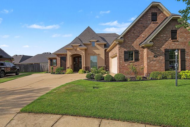 1208 Pontchartrain Court, Bossier City, LA 71111