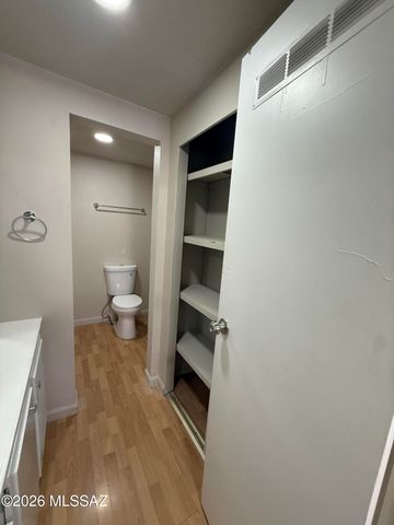 1501 W Gretchen Drive, Tucson, AZ 85705