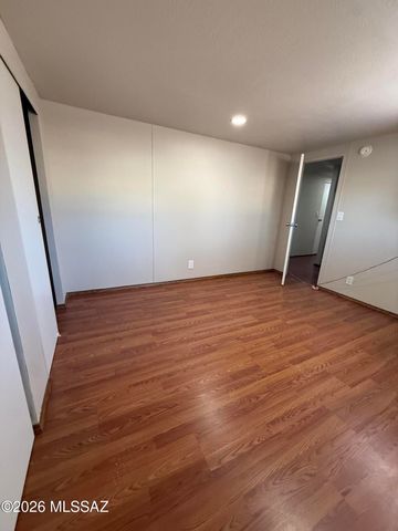 1501 W Gretchen Drive, Tucson, AZ 85705