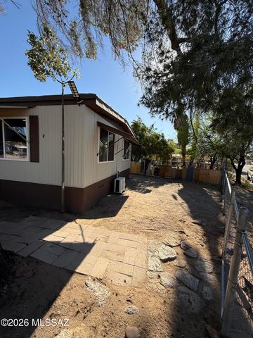 1501 W Gretchen Drive, Tucson, AZ 85705