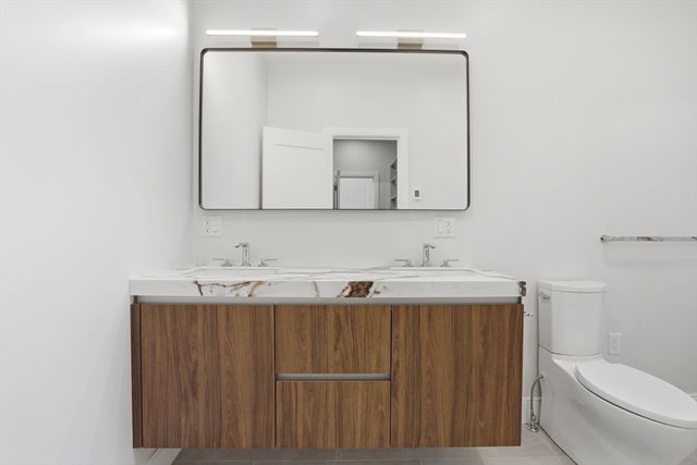 407 E 7th St 2, Boston, MA 02127