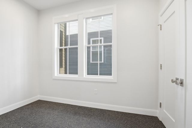 407 E 7th St 2, Boston, MA 02127