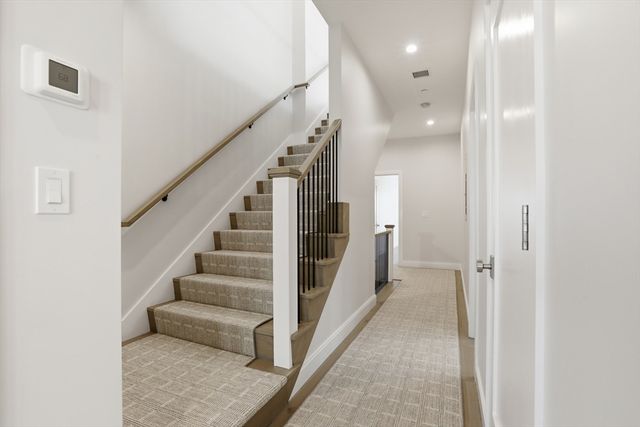 407 E 7th St 2, Boston, MA 02127