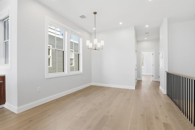 407 E 7th St 2, Boston, MA 02127