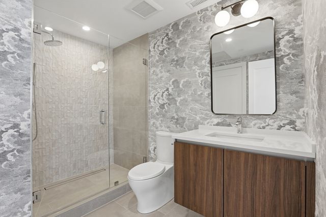 407 E 7th St 2, Boston, MA 02127