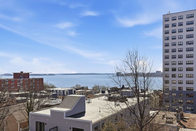 407 E 7th St 2, Boston, MA 02127