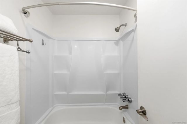 3811 Creststone, San Diego, CA 92130