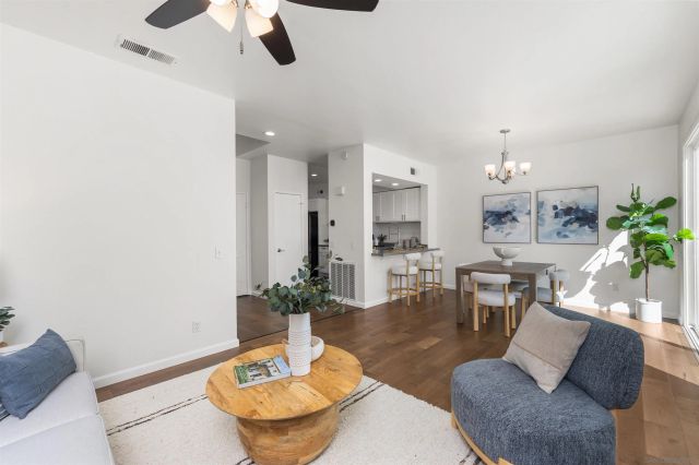 3811 Creststone, San Diego, CA 92130