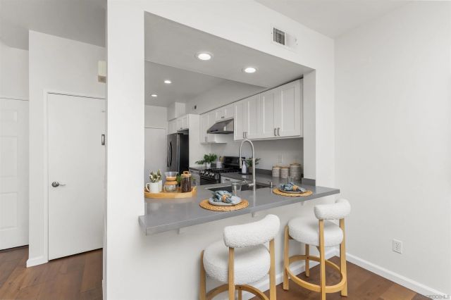 3811 Creststone, San Diego, CA 92130