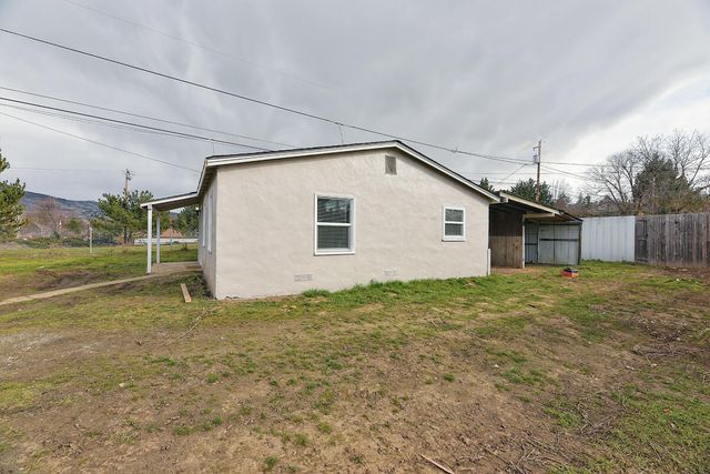 1808 Spring Street, Medford, OR 97504