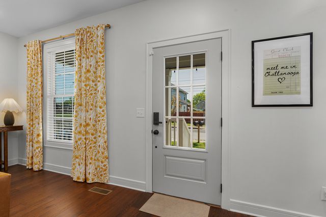 1137 Pierce Avenue, Chattanooga, TN 37403