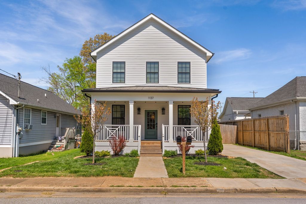 1137 Pierce Avenue, Chattanooga, TN 37403