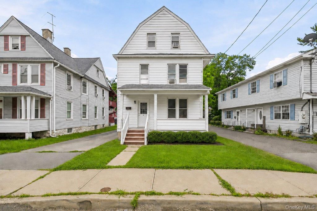 34 Spring Street, Middletown, NY 10940