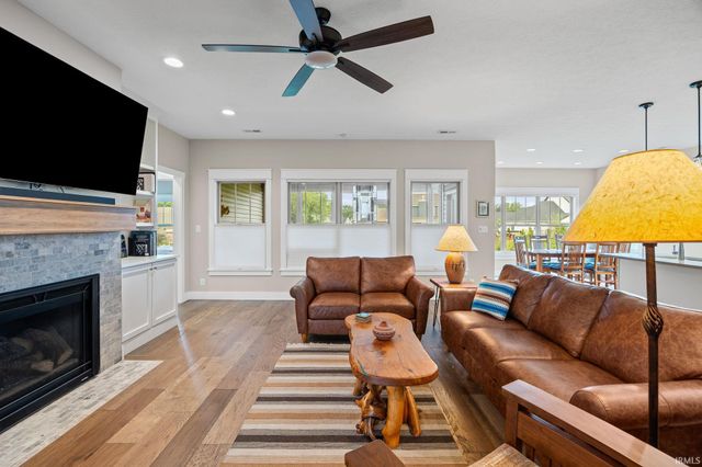 4350 Admirals Cove Drive, Lafayette, IN 47909