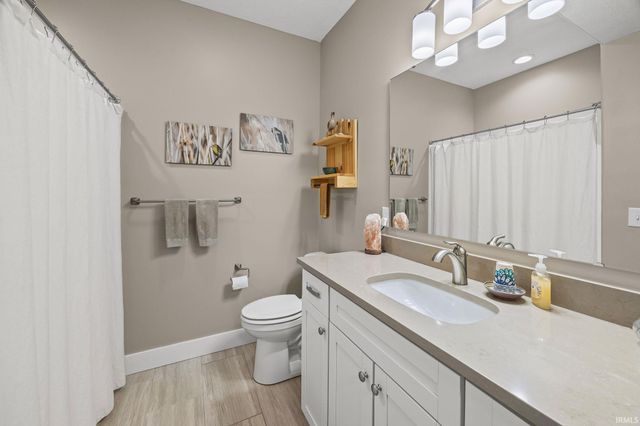 4350 Admirals Cove Drive, Lafayette, IN 47909