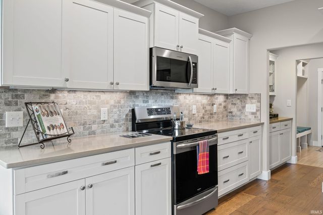 4350 Admirals Cove Drive, Lafayette, IN 47909