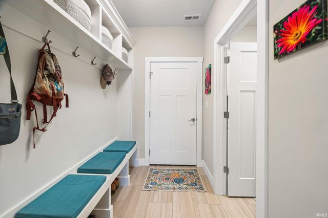 4350 Admirals Cove Drive, Lafayette, IN 47909