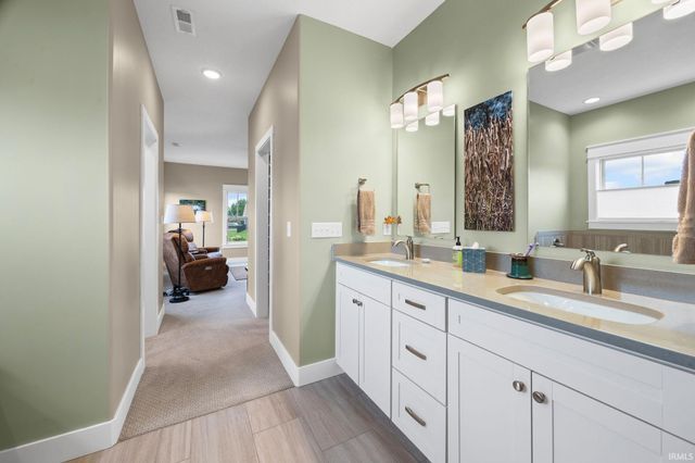 4350 Admirals Cove Drive, Lafayette, IN 47909