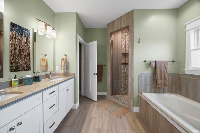 4350 Admirals Cove Drive, Lafayette, IN 47909