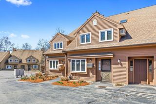 25 Casablanca Ct 25, Haverhill, MA 01832
