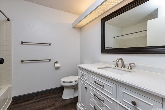 95-1011 Kaapeha Street 77, Honolulu, HI 96789