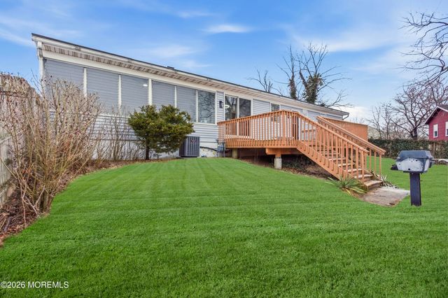 1041 Mulberry Place, Toms River, NJ 08753