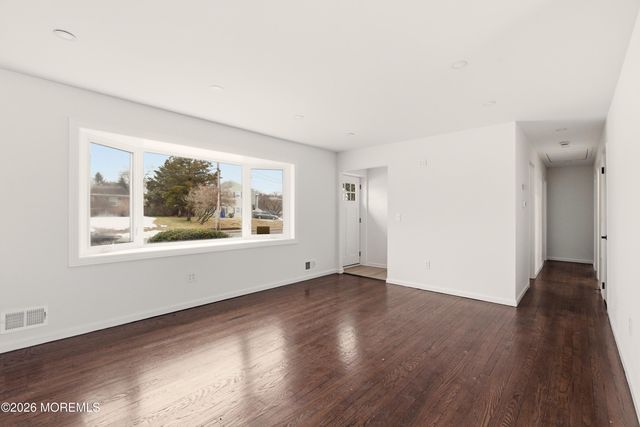 1041 Mulberry Place, Toms River, NJ 08753