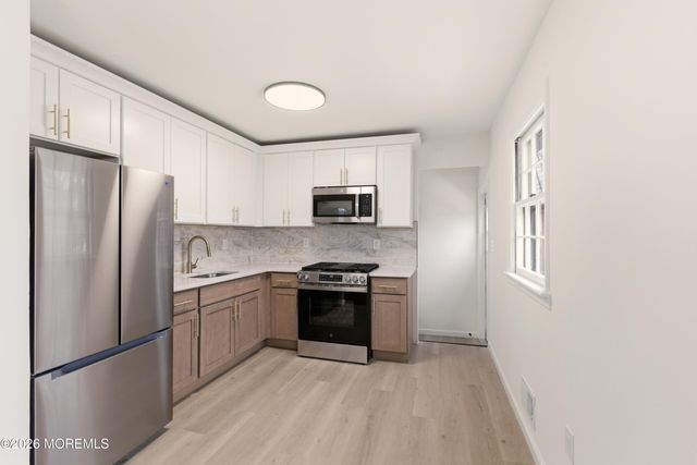 1041 Mulberry Place, Toms River, NJ 08753