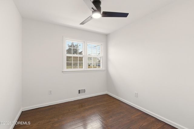 1041 Mulberry Place, Toms River, NJ 08753