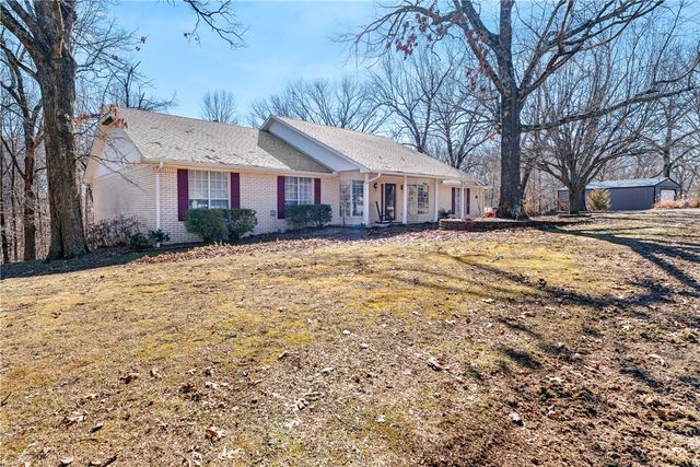 106 E Woodlou Lane, Rogers, AR 72756