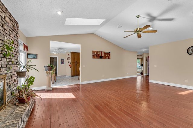 106 E Woodlou Lane, Rogers, AR 72756