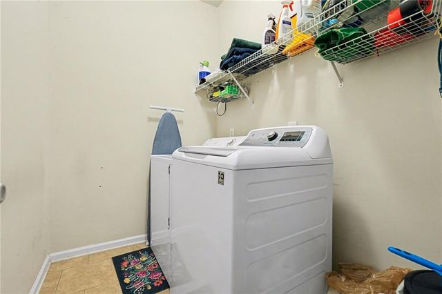 1147 Silvergate Lane S, Mableton, GA 30126