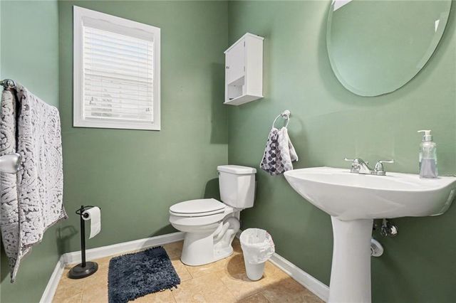 1147 Silvergate Lane S, Mableton, GA 30126