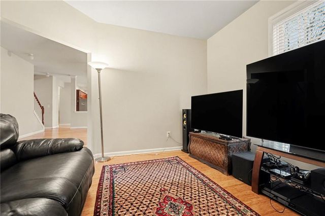 1147 Silvergate Lane S, Mableton, GA 30126