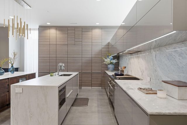 4211 Markham Street, Houston, TX 77027