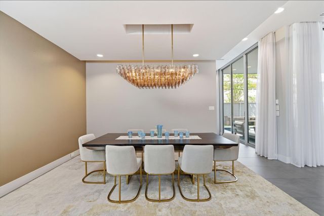 4211 Markham Street, Houston, TX 77027