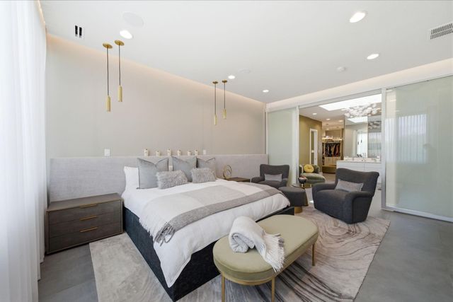 4211 Markham Street, Houston, TX 77027