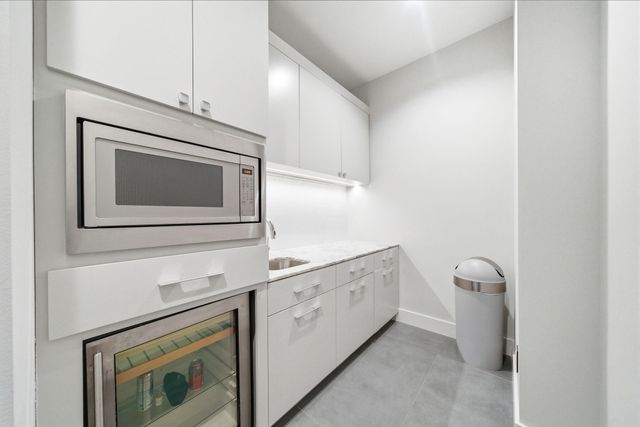 4211 Markham Street, Houston, TX 77027