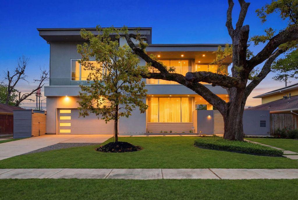 4211 Markham Street, Houston, TX 77027