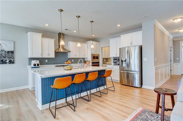 313 Maycox LN, Chesapeake, VA 23322