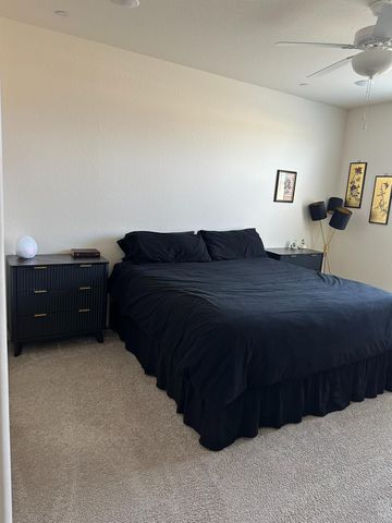 6606 E Carmen Ave, Fresno, CA 93727