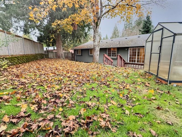 377 Se BARNES Ave, Gresham, OR 97080